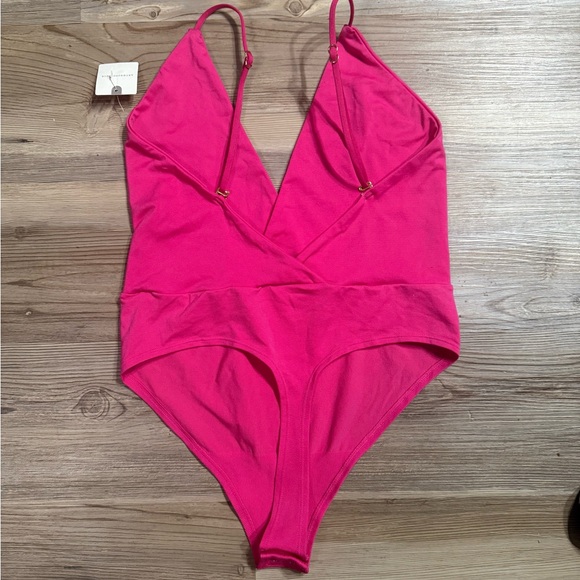 Anthropologie Hot Pink Women's Bodysuit NWT - Picture 2 of 4